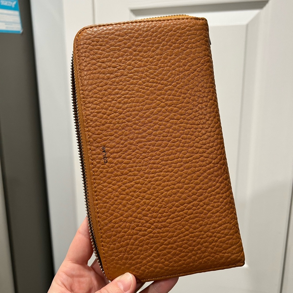 Colab World Wallet in Ginger